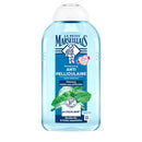 Le Petit Marseillais Anti-dandruff Mint Shampoo 250 ml bottle with organic mint and essential oils for dandruff-prone hair care. Clear blue liquid in transparent packaging.